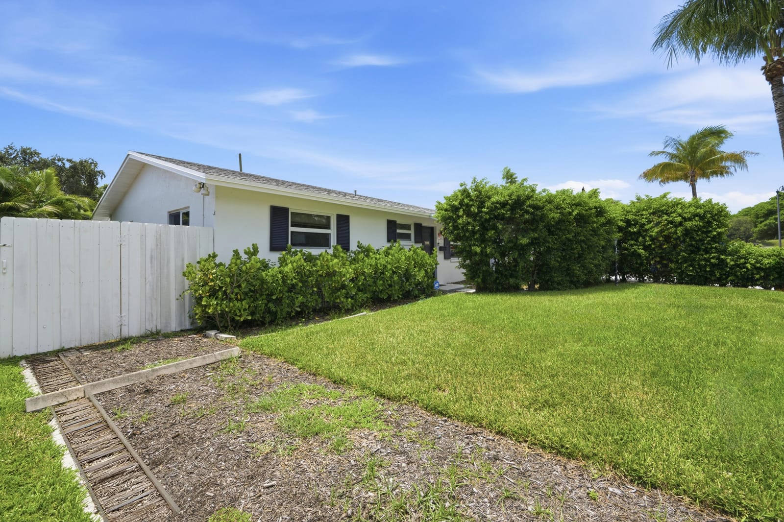 354 Edmor Road, West Palm Beach, FL 33405 photo 13