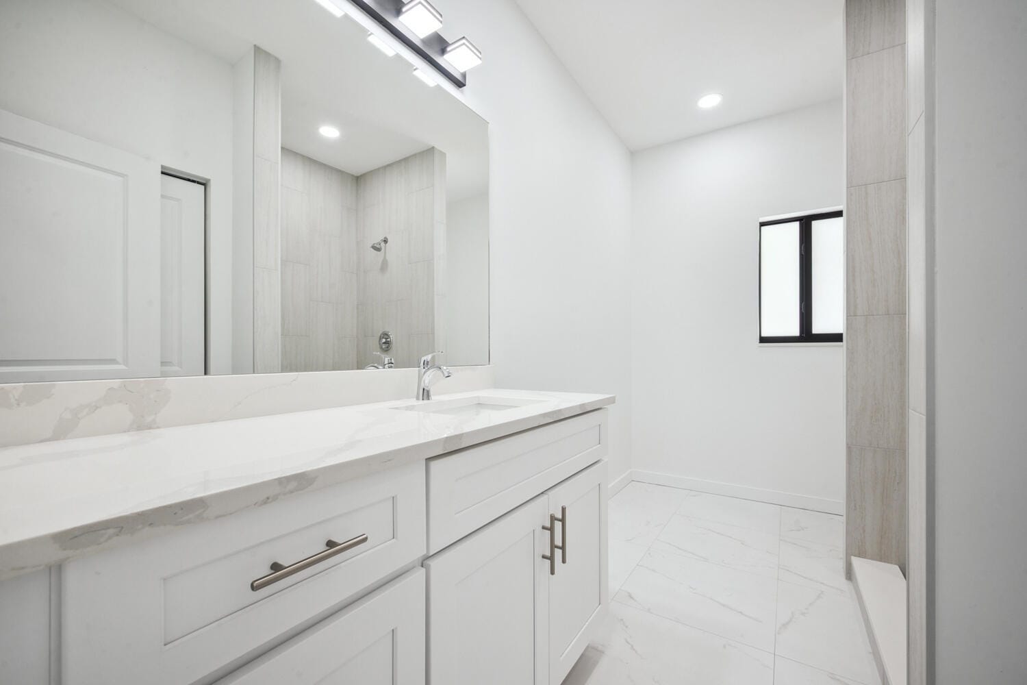 1009 14th Street B — photo 10