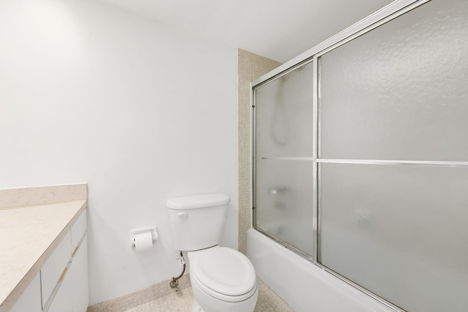3051 N COURSE Drive 211 — photo 11