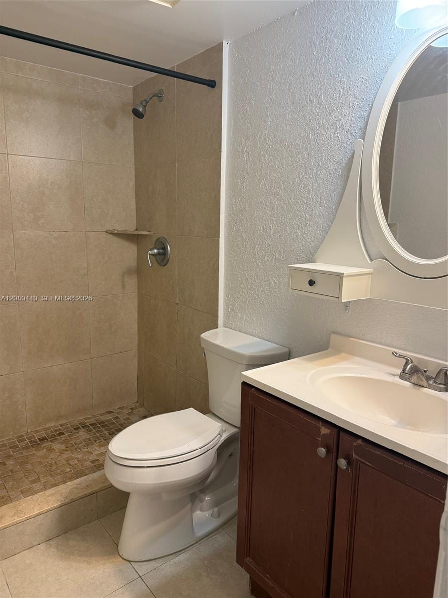 838 Twin Lakes Drive 19-E — photo 10