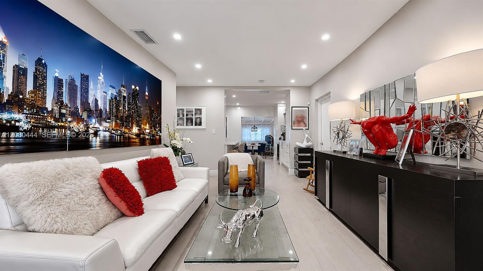 6 Carmona Avenue — photo 3