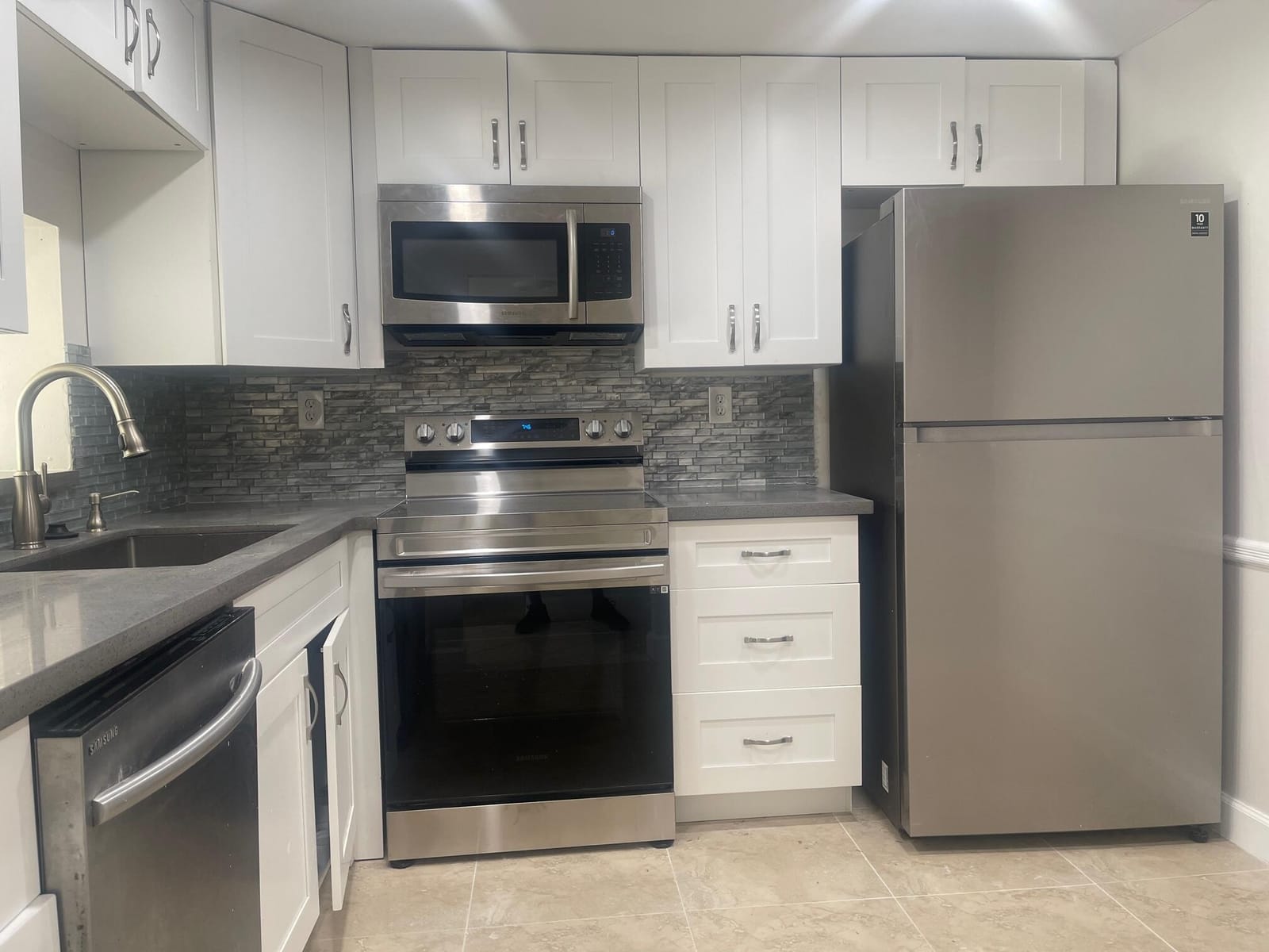 6301 N University Drive 118 — photo 3