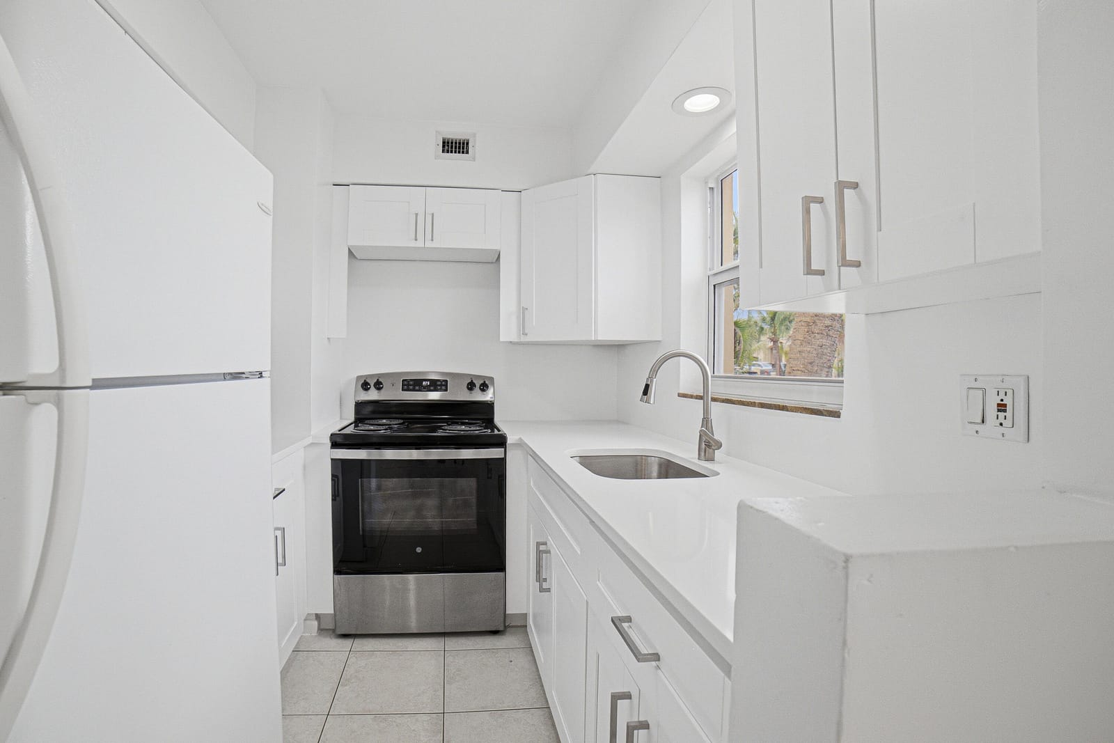 1649 SE 4TH Street A6 — photo 9