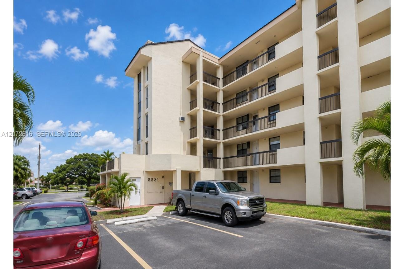 8881 Fontainebleau Boulevard 302, Miami, FL 33172 photo 3