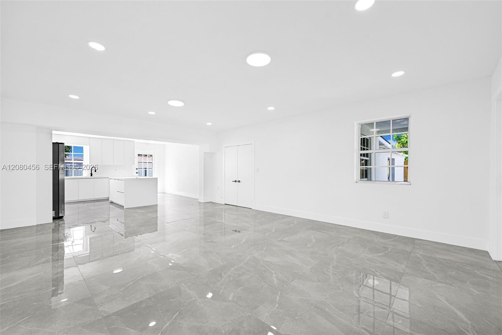 4040 SW 108th Avenue — photo 3
