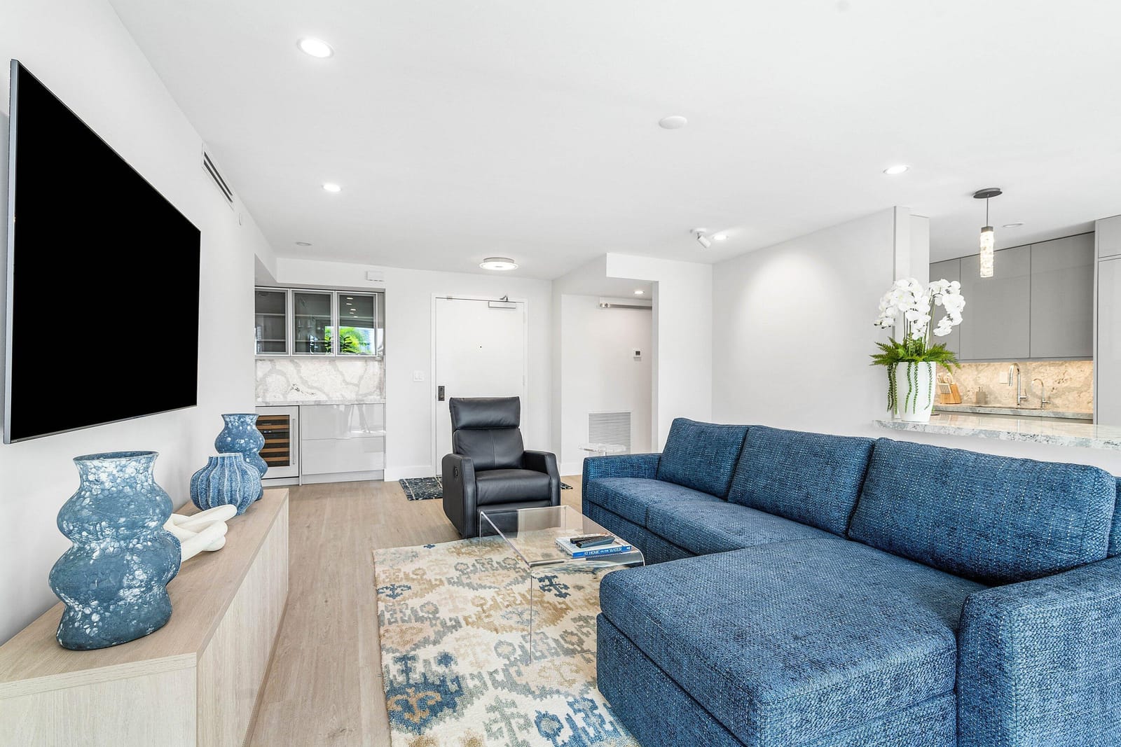 120 SE 5th Avenue 319 — photo 3