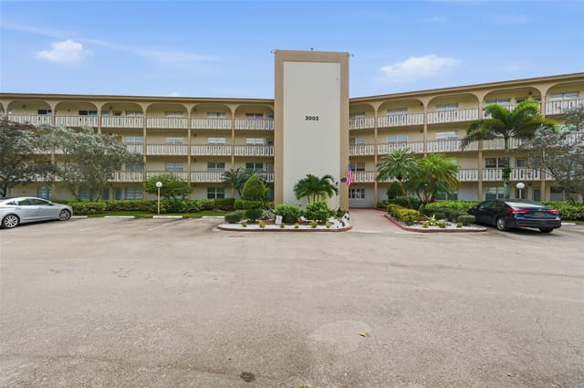 3003 Portofino Isle B2, Coconut Creek, FL 33066