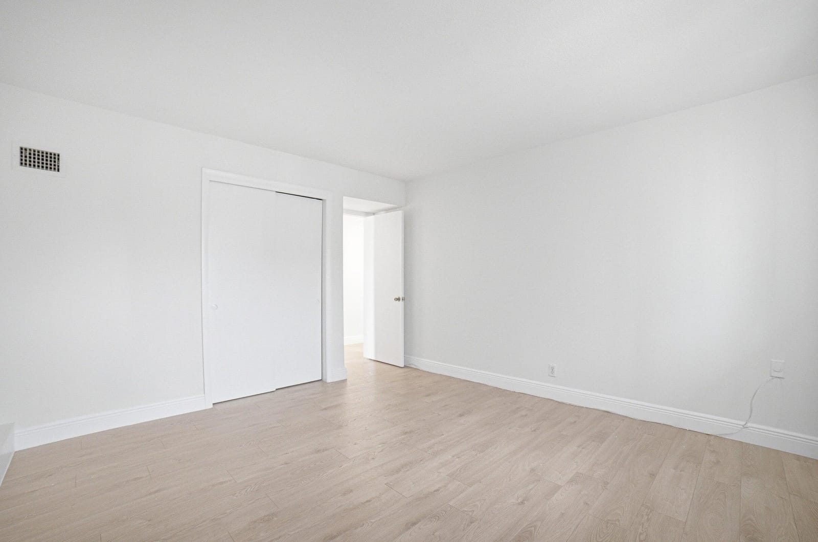 1649 SE 4th Street B3 — photo 9