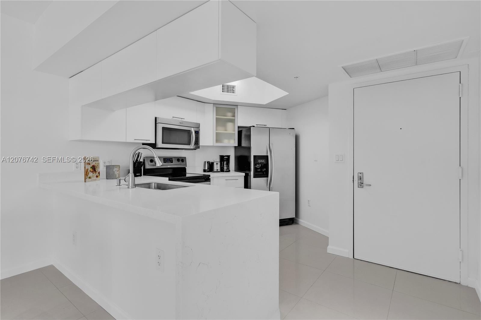 1750 N Bayshore Drive 1602 — photo 11