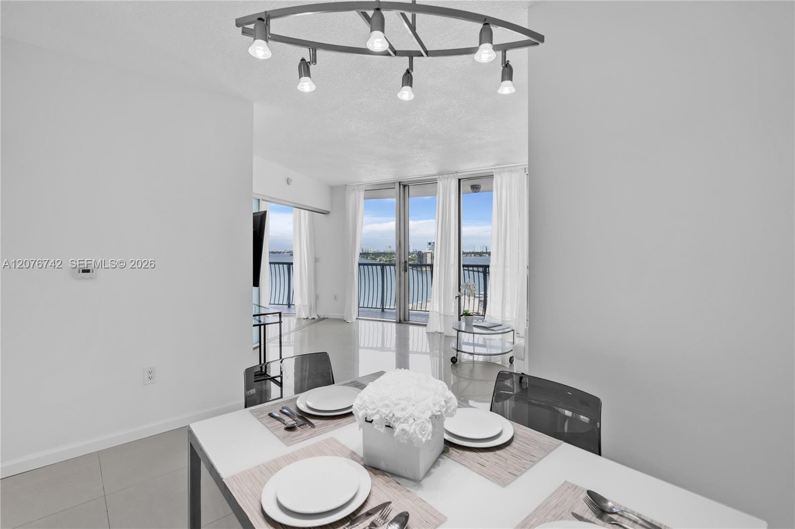 1750 N Bayshore Drive 1602 — photo 4