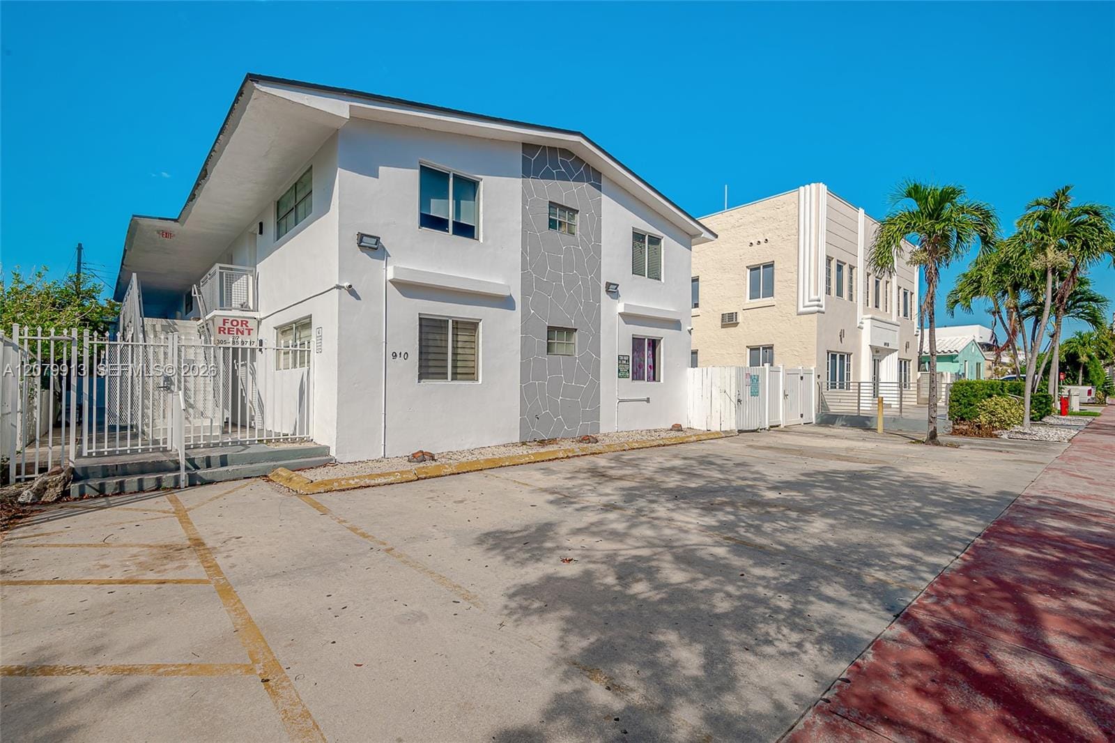 6910 Bay Drive 6, Miami Beach, FL 33141