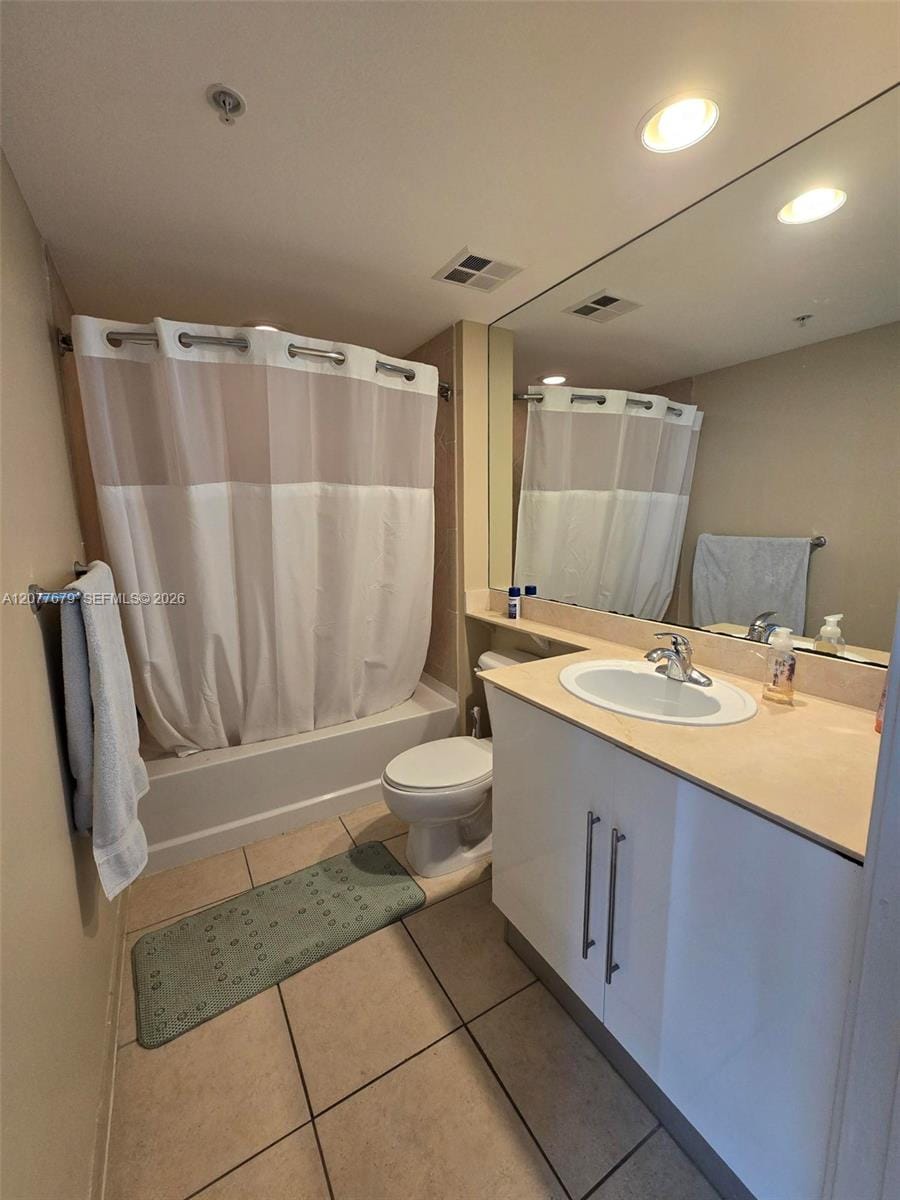 325 S Biscayne Boulevard 3115 — photo 12