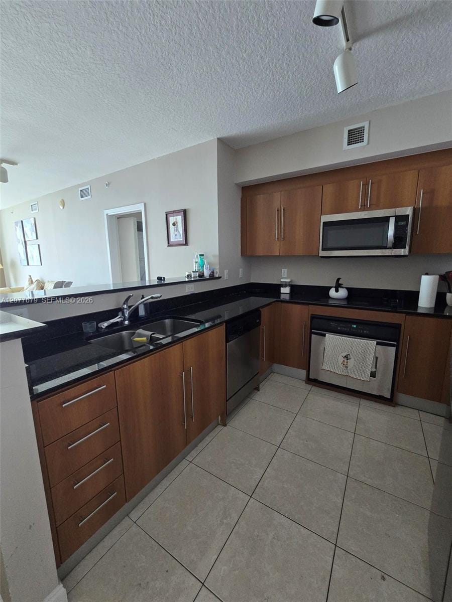 325 S Biscayne Boulevard 3115 — photo 3