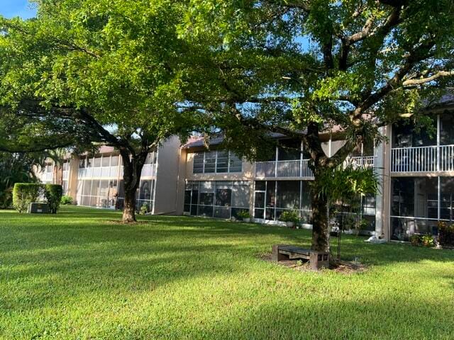 120 Lake Meryl Drive 220 — photo 6