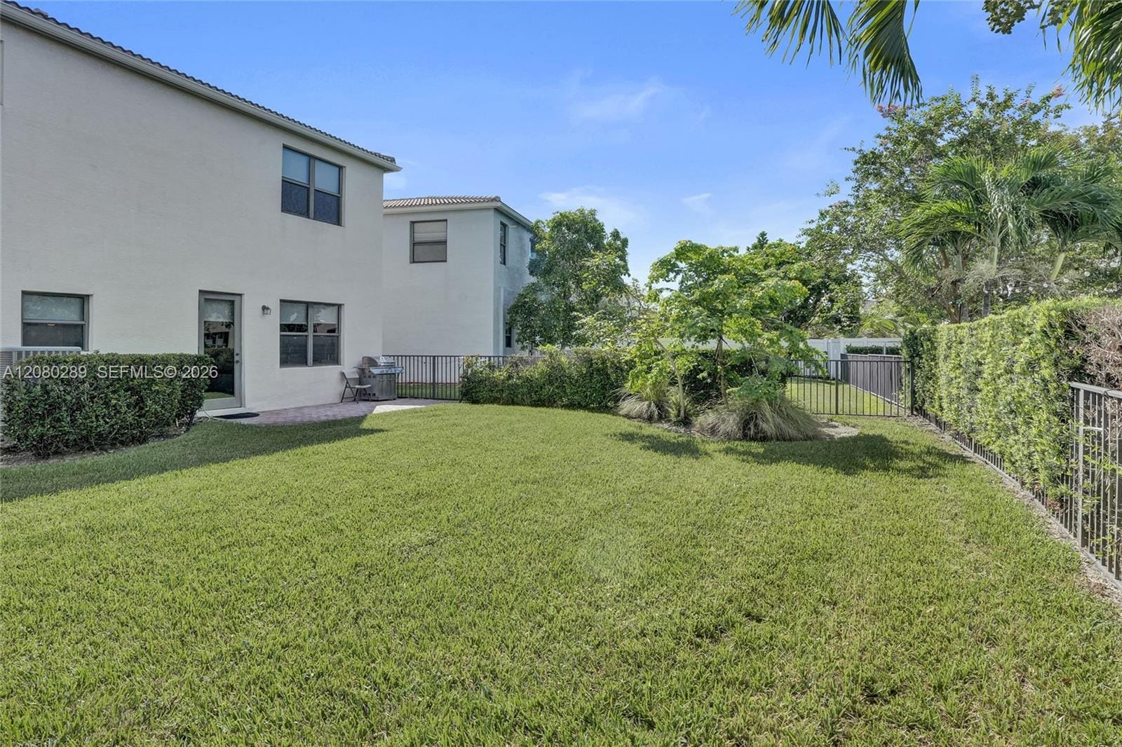 606 NE 191st Terrace, Miami, FL 33179 photo 20