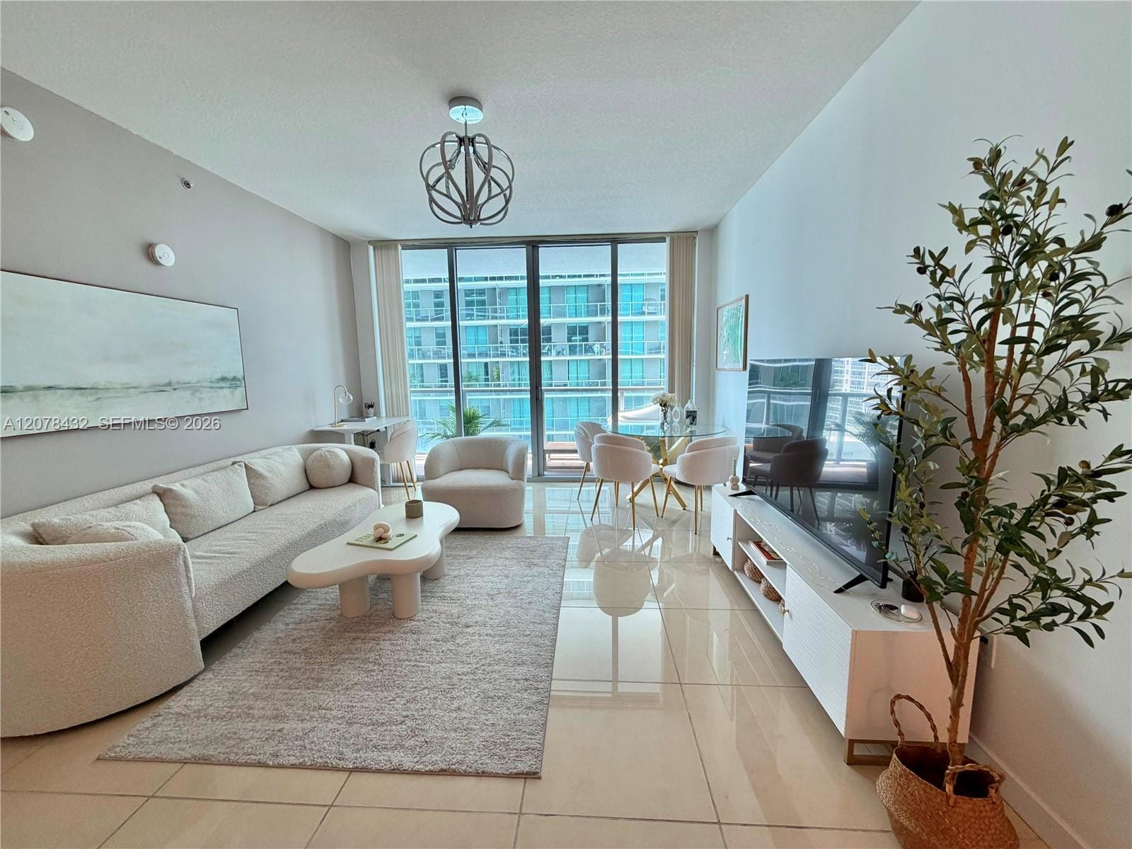 1111 SW 1st Avenue 2215-N, Miami, FL 33130