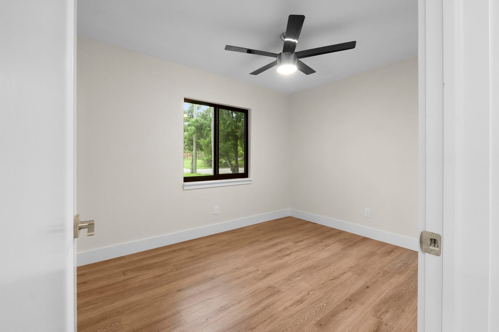 2749 Park Drive, Lake Worth, FL 33462 photo 14