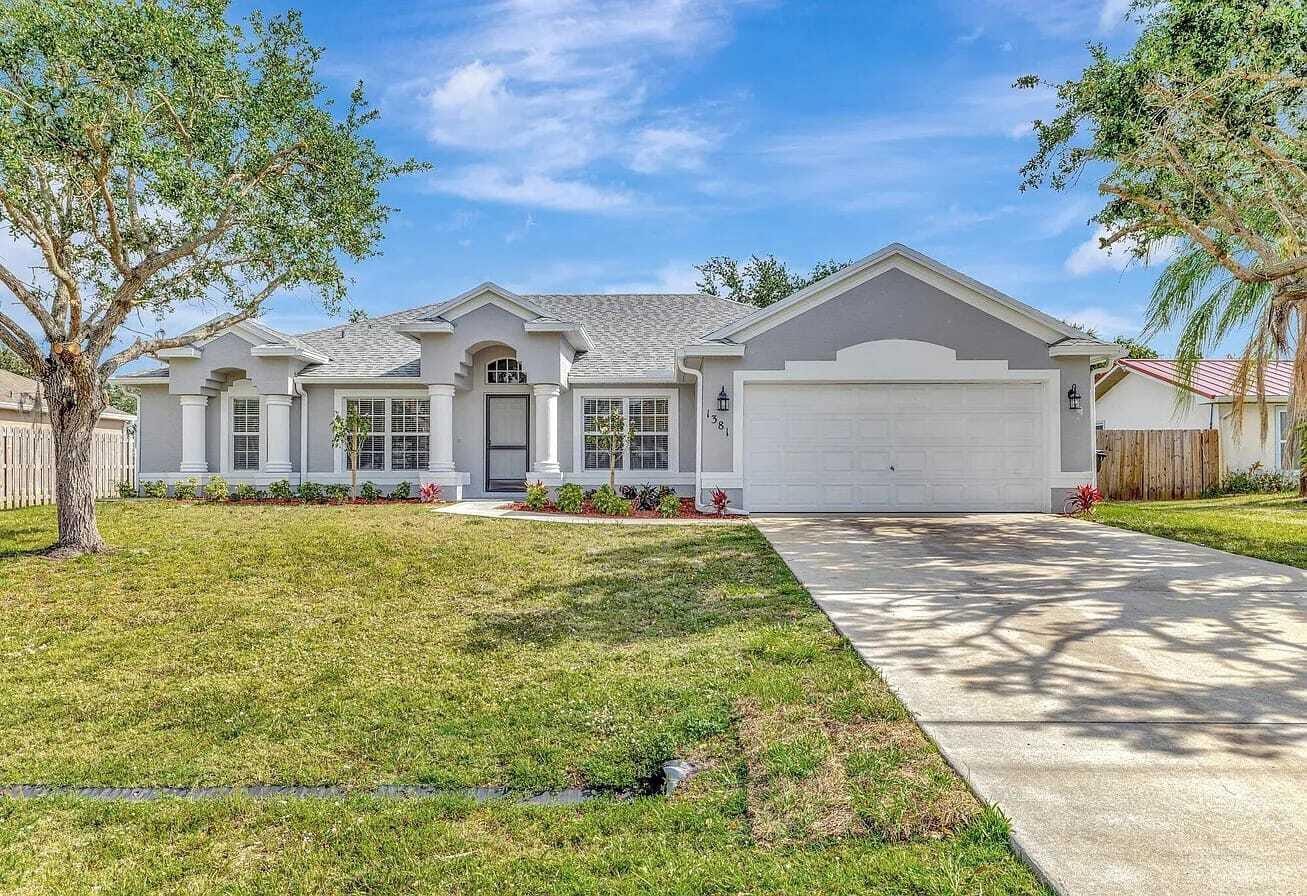 1381 SW BOUGAINVILLEA Avenue 1, Port St. Lucie, FL 34953
