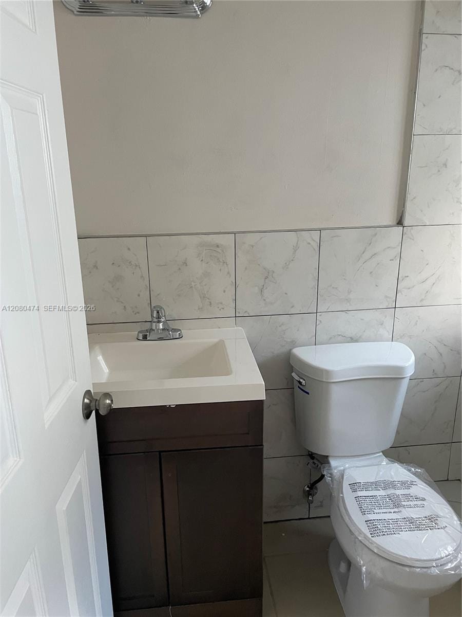 8321 NE Miami Court 4 — photo 3