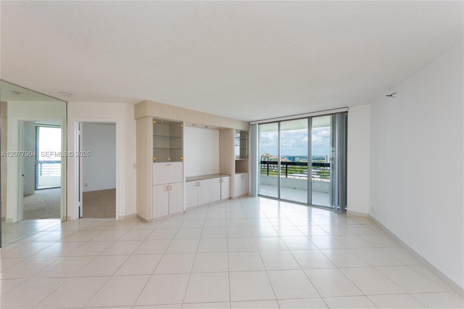 3500 Mystic Pointe Drive 2202 — photo 5