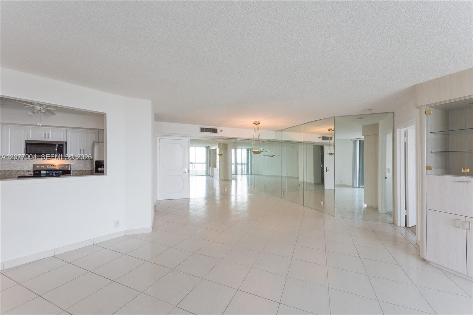 3500 Mystic Pointe Drive 2202 — photo 9