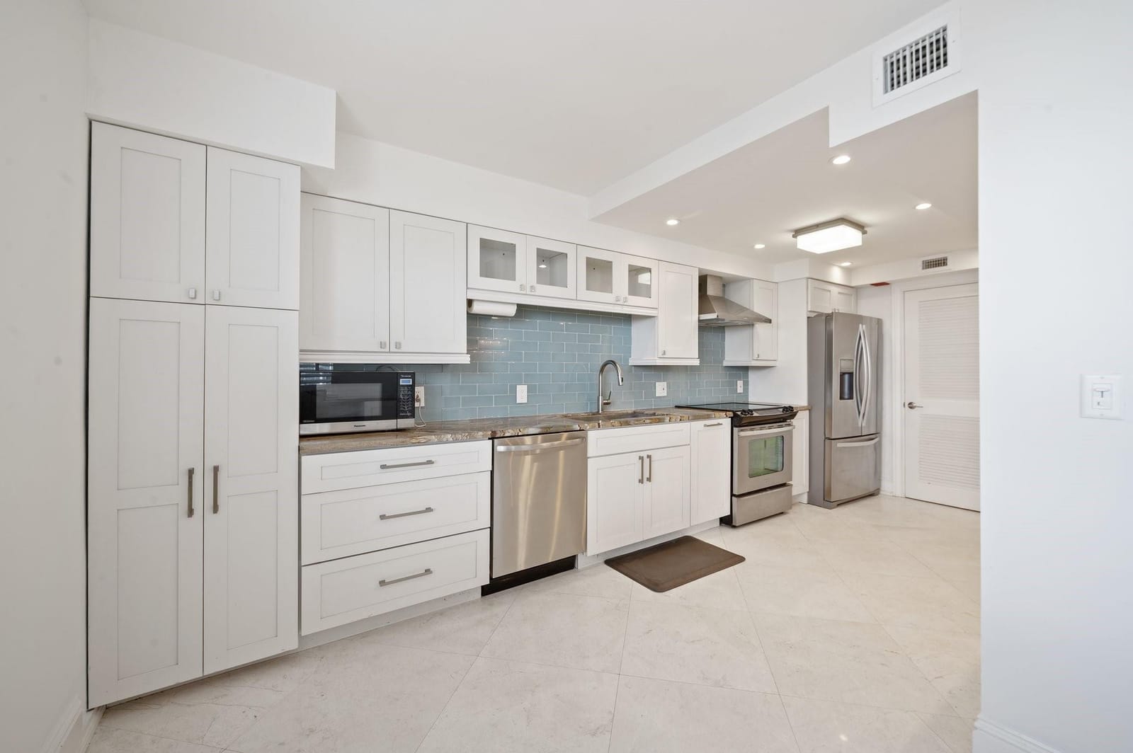 4300 N Ocean Boulevard 16G — photo 11