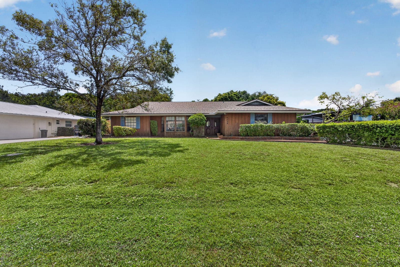 4126 Hickory Drive, Palm Beach Gardens, FL 33418