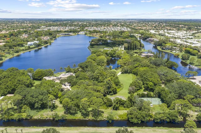 6001 Le Lac Road, Boca Raton, FL 33496