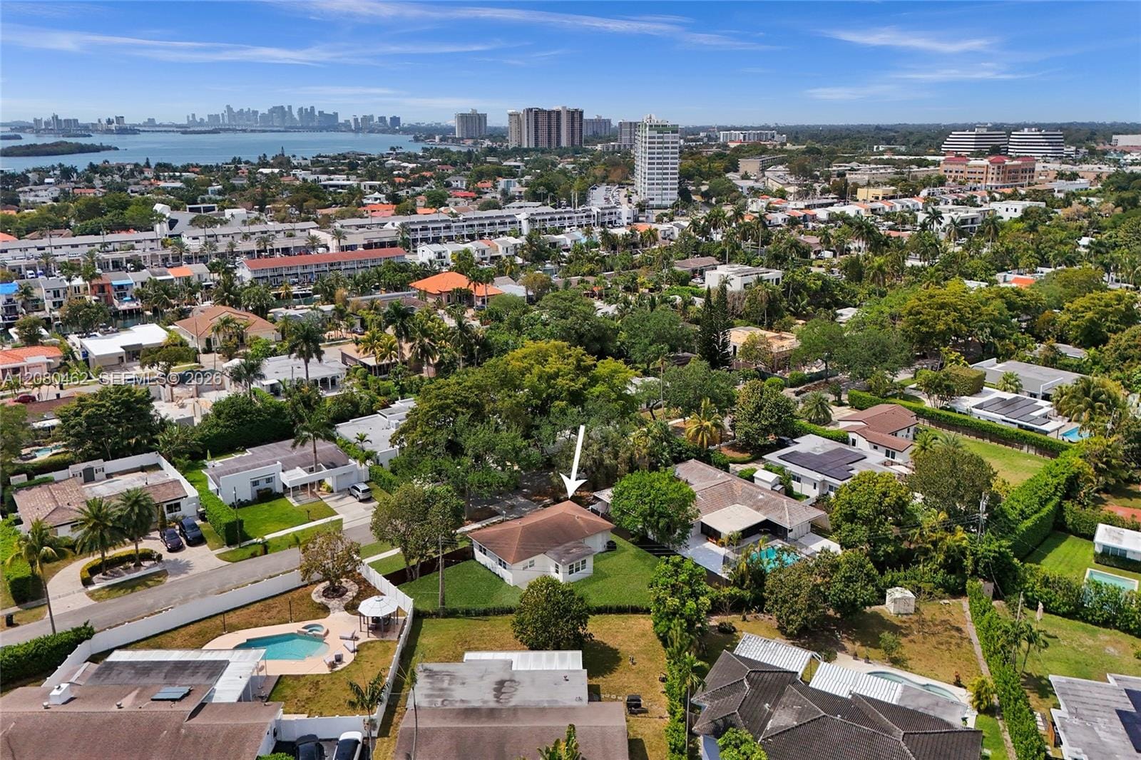 2125 Alamanda Drive — photo 4