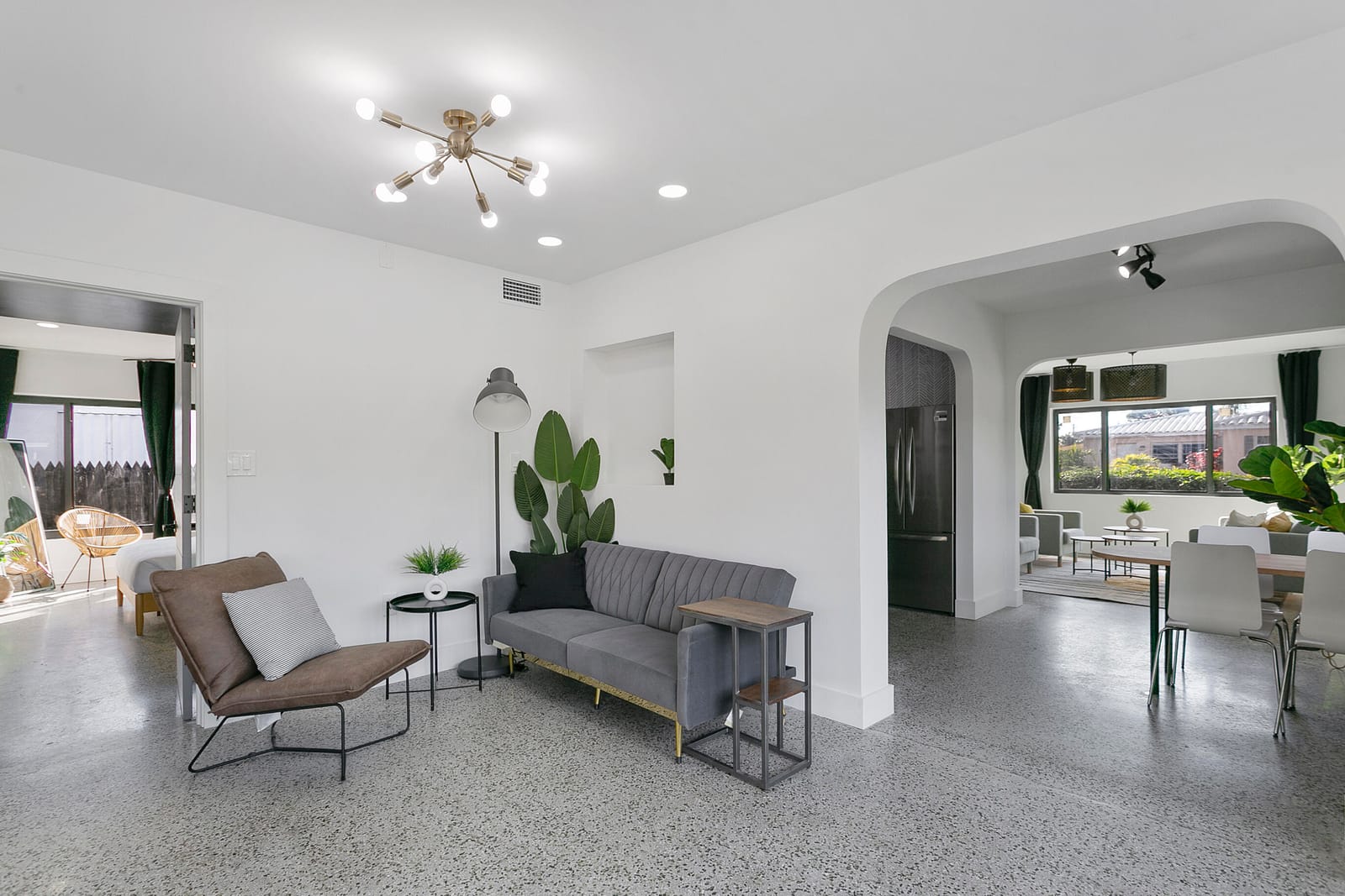 601 NE 33RD Street, Oakland Park, FL 33334 photo 9