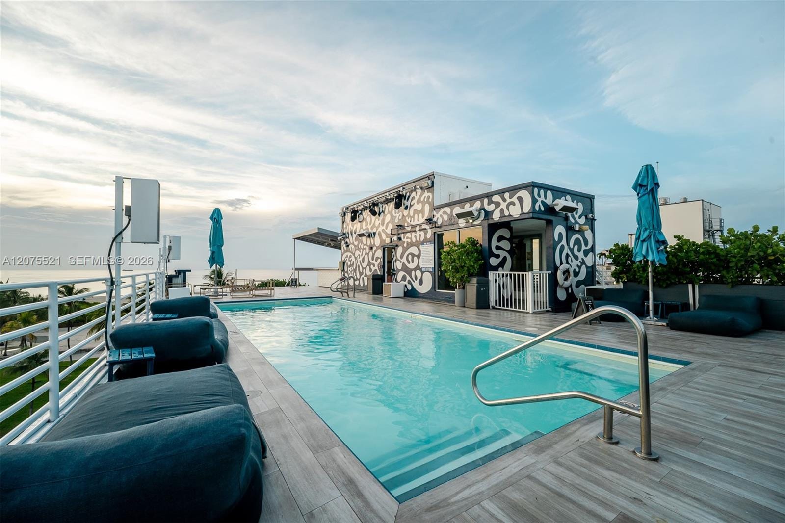 1060 Ocean Drive D204, Miami Beach, FL 33139 photo 14