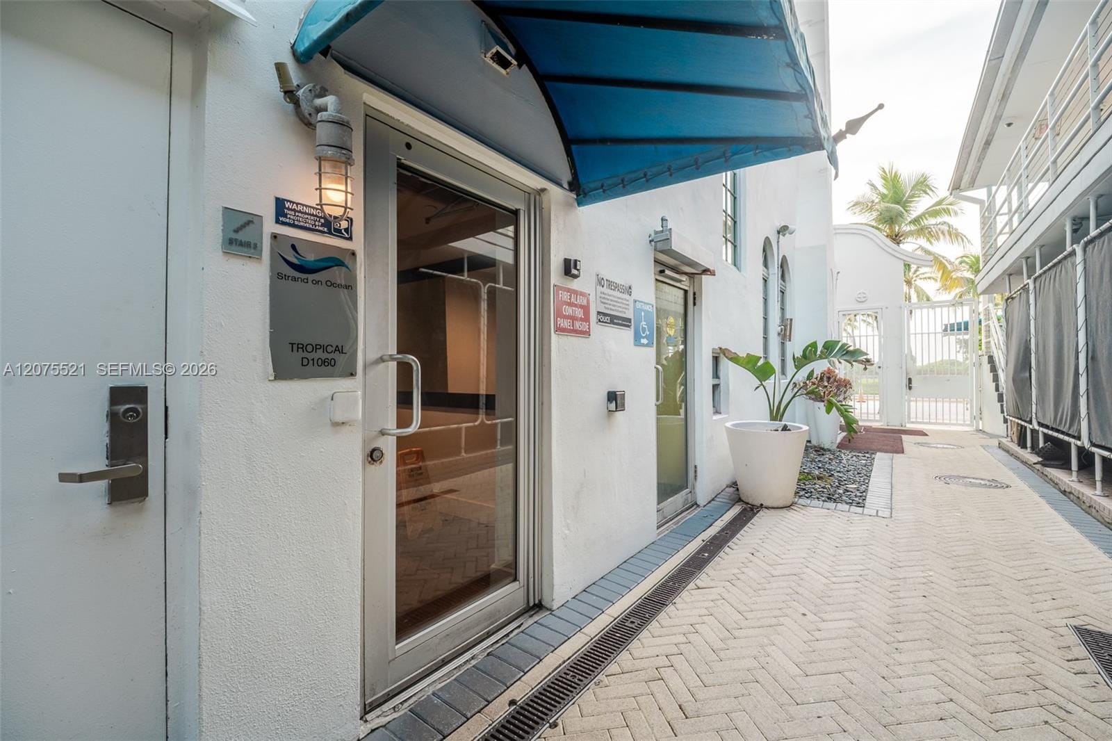 1060 Ocean Drive D204, Miami Beach, FL 33139 photo 18