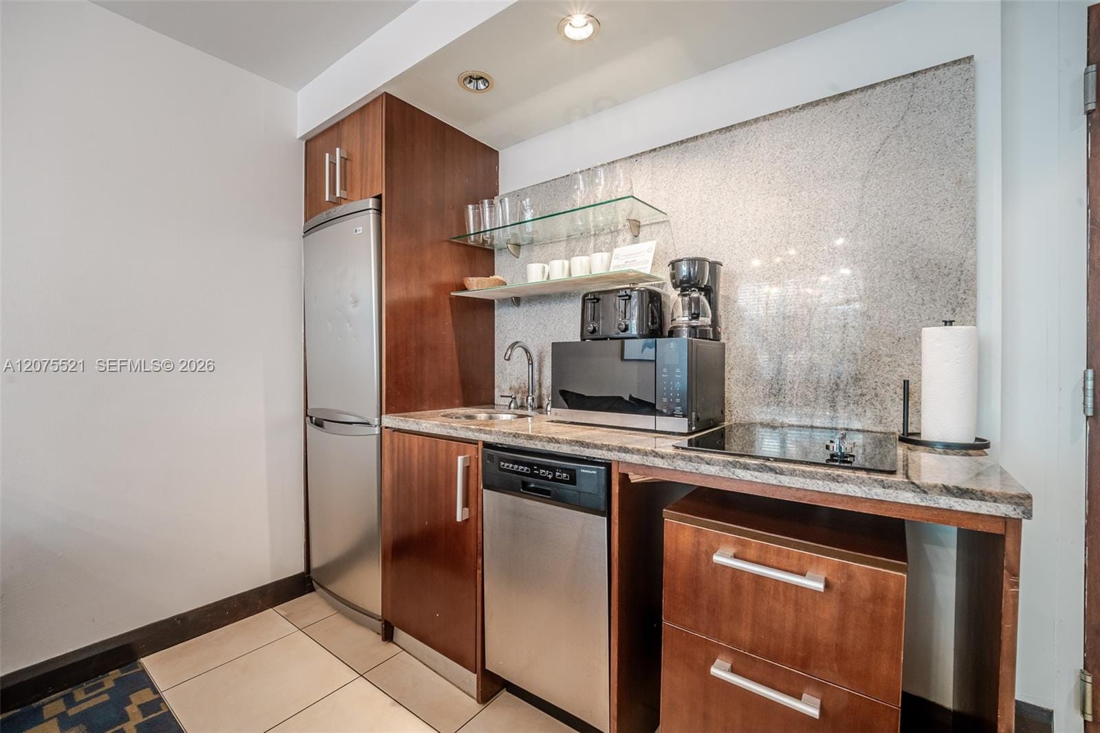 1060 Ocean Drive D204, Miami Beach, FL 33139 photo 23