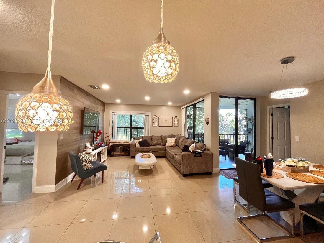 4511 S Carambola Circle S 27300 — photo 2