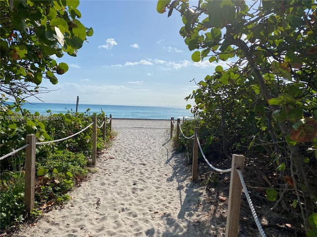 6000 Collins Avenue 112, Miami Beach, FL 33140