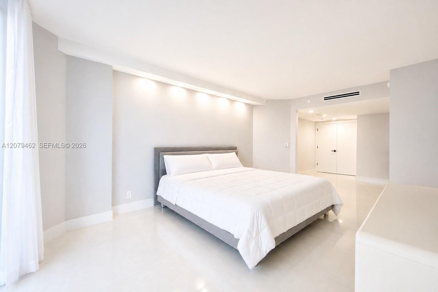 20185 E Country Club Drive 1801, Aventura, FL 33180 photo 21