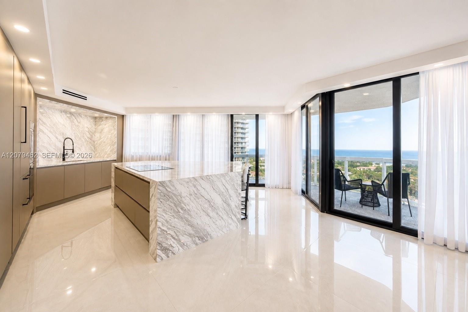 20185 E Country Club Drive 1801 — photo 4