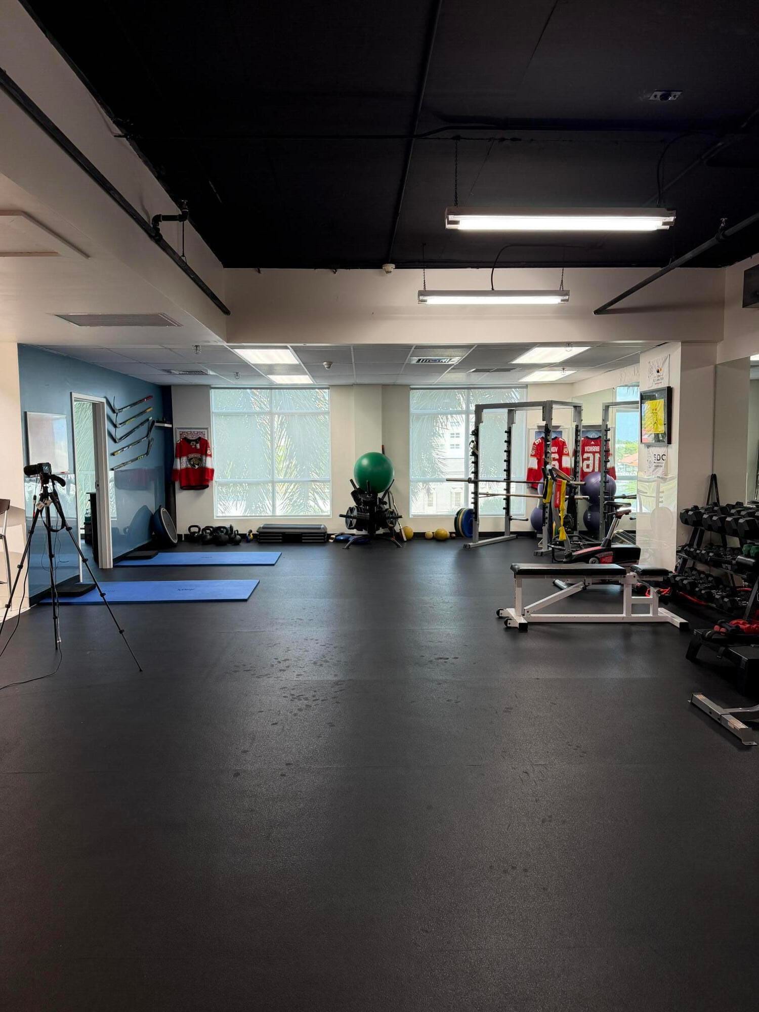 3020 NE 32nd Avenue Ste 319