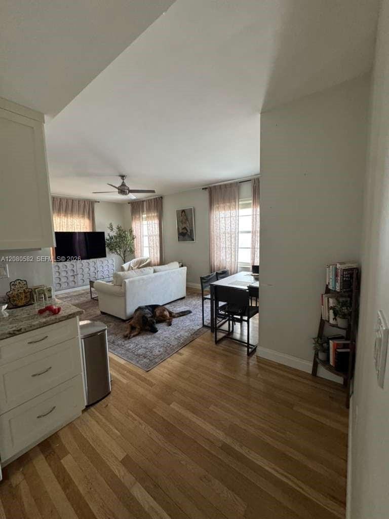 1755 Washington Avenue 2D — photo 7