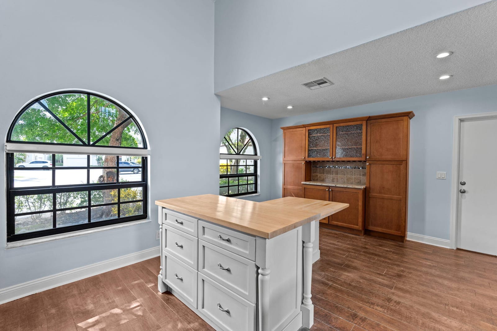 13538 FOUNTAIN VIEW Boulevard — photo 12
