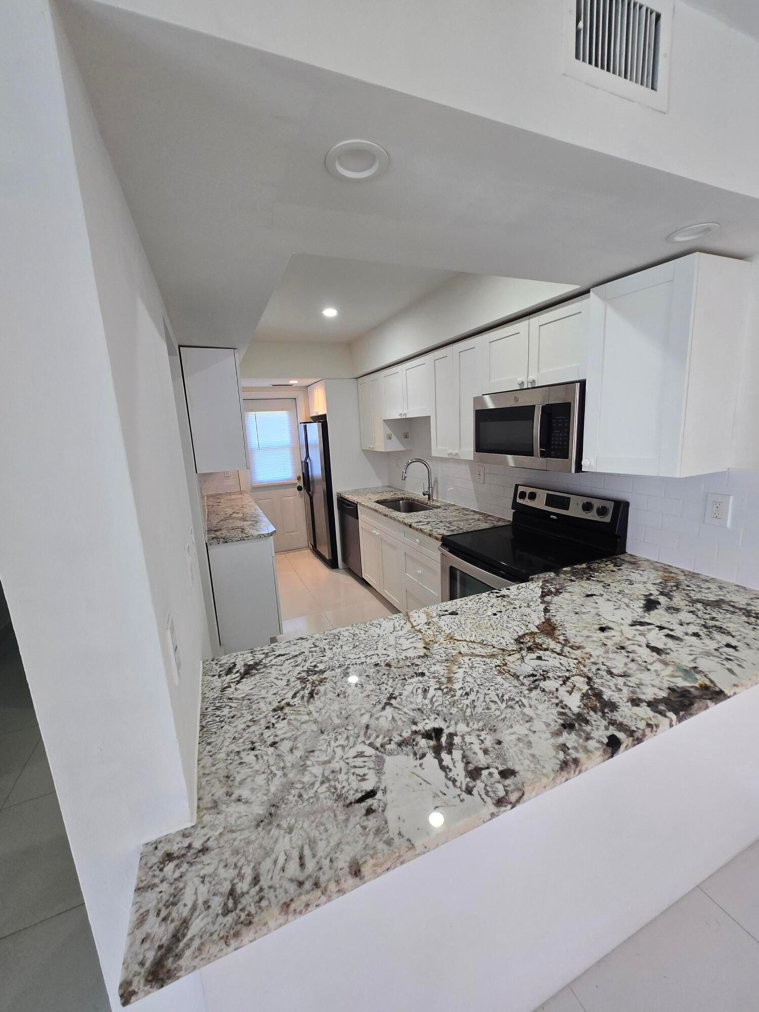 4083 CORAL SPRINGS Drive — photo 4