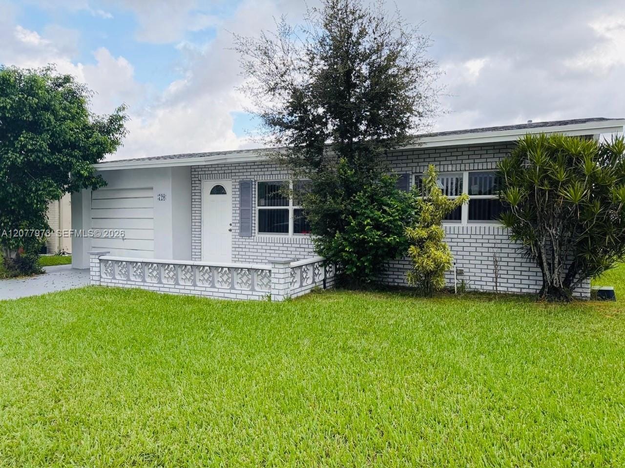 720 NW 74th Way — photo 2