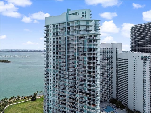 1900 N Bayshore Drive 3911, Miami, FL 33132