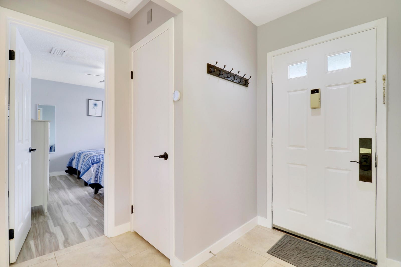 109 CLUB Drive — photo 5