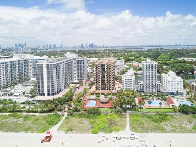 2401 Collins Avenue 712, Miami Beach, FL 33140