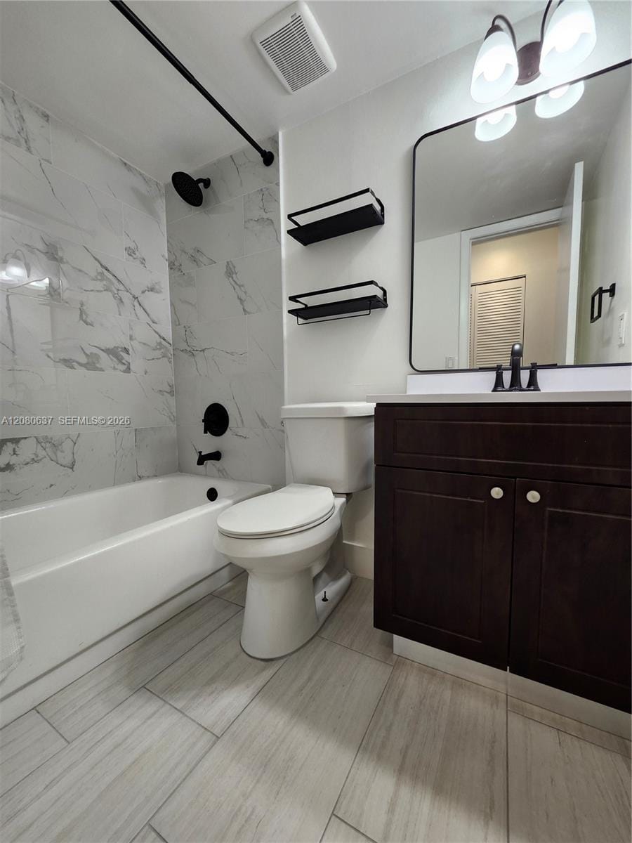 18224 Mediterranean Boulevard 8-17, Hialeah, FL 33015 photo 12