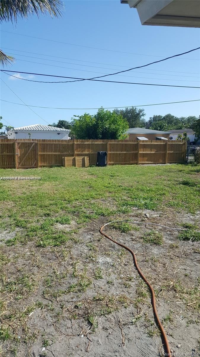 1840 NE 182 Street — photo 9