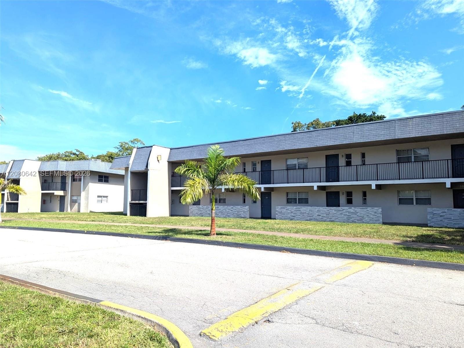 7925 Fairview Drive 201, Tamarac, FL 33321