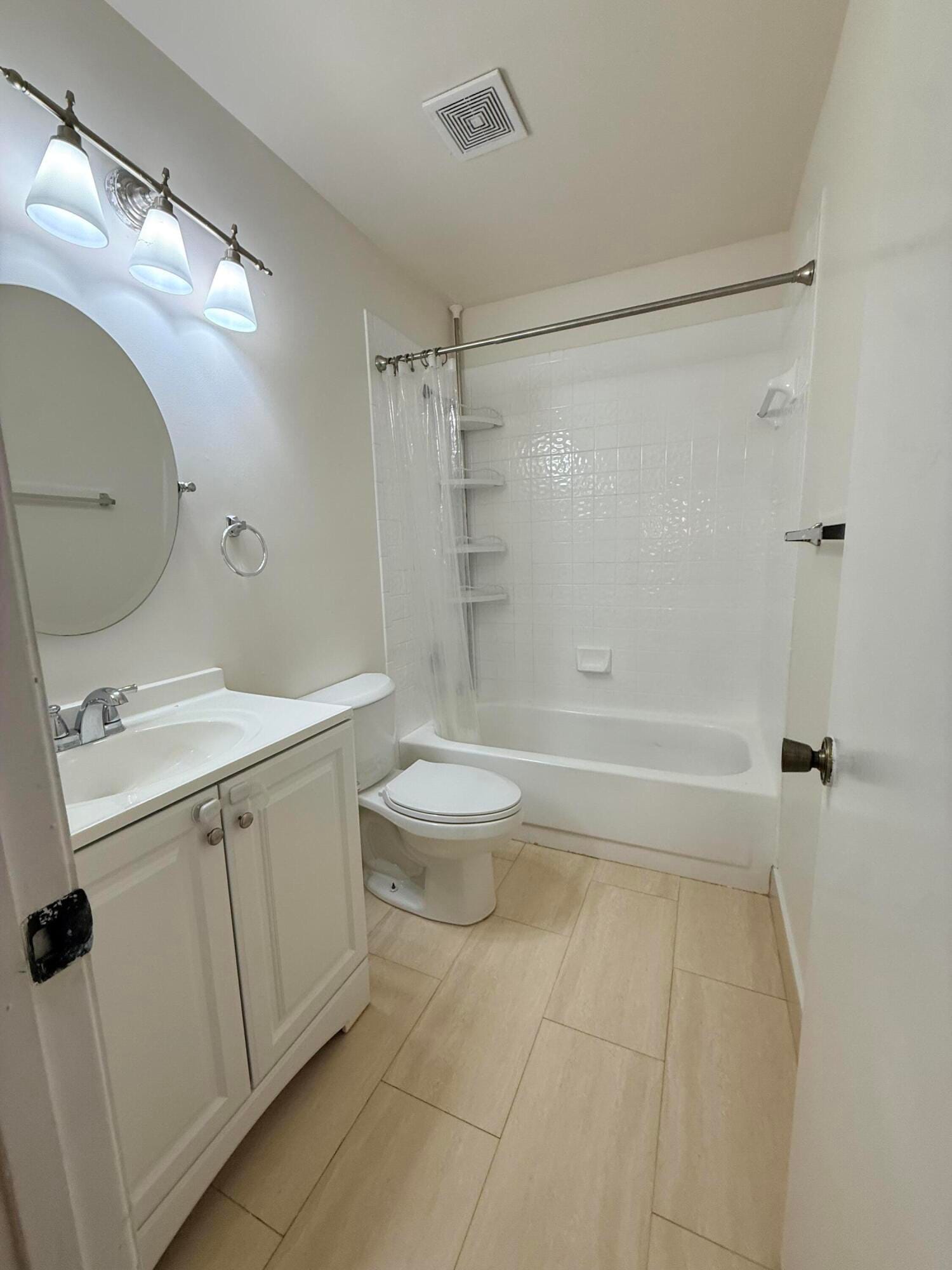 612 N UNIVERSITY Drive — photo 8
