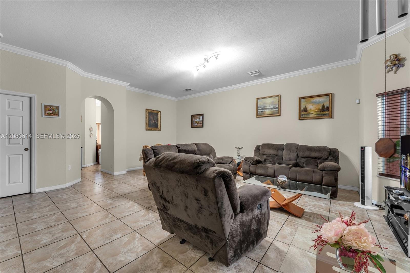2324 SE 17th Terrace — photo 3
